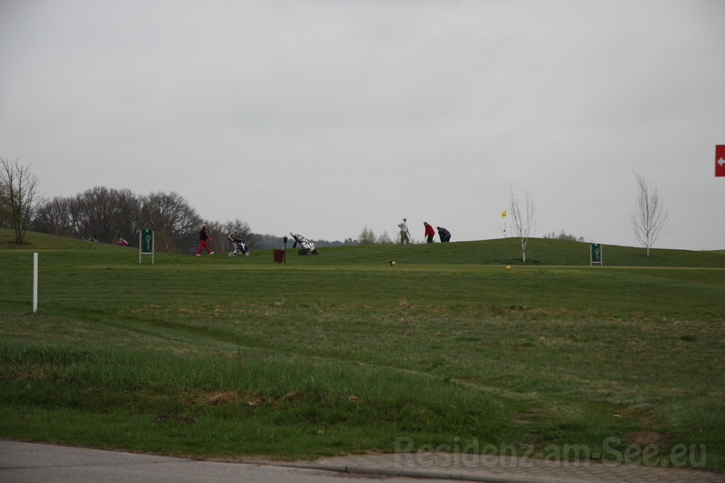 Entspannen Sie beim Golf spielen auf eines der 3 18 Loch Plätze Entspannen Sie beim Golf spielen auf eines der 3 18 Loch Plätze